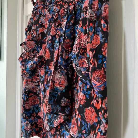 100% silk faux-wrap IRO mini skirt.  Size M - Picture 7 of 9